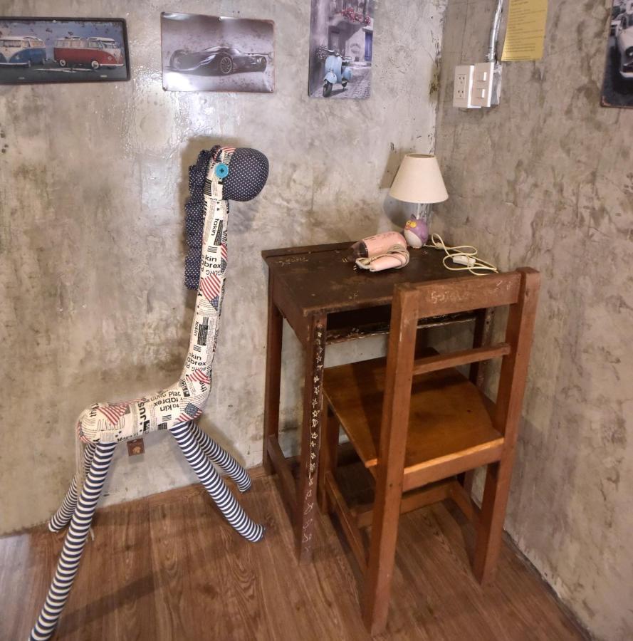 Ok Chic Phuket Hostel Bagian luar foto