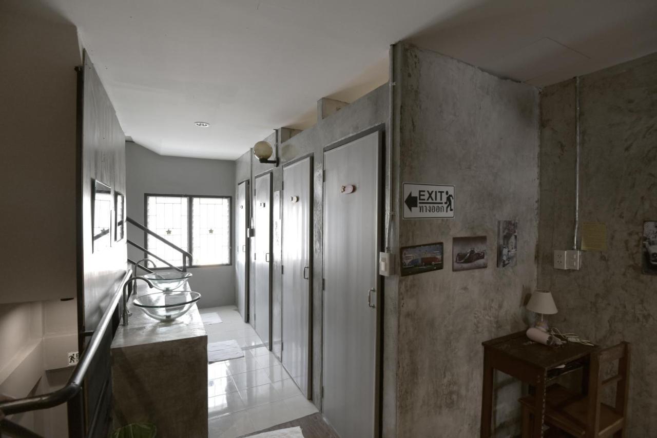 Ok Chic Phuket Hostel Bagian luar foto