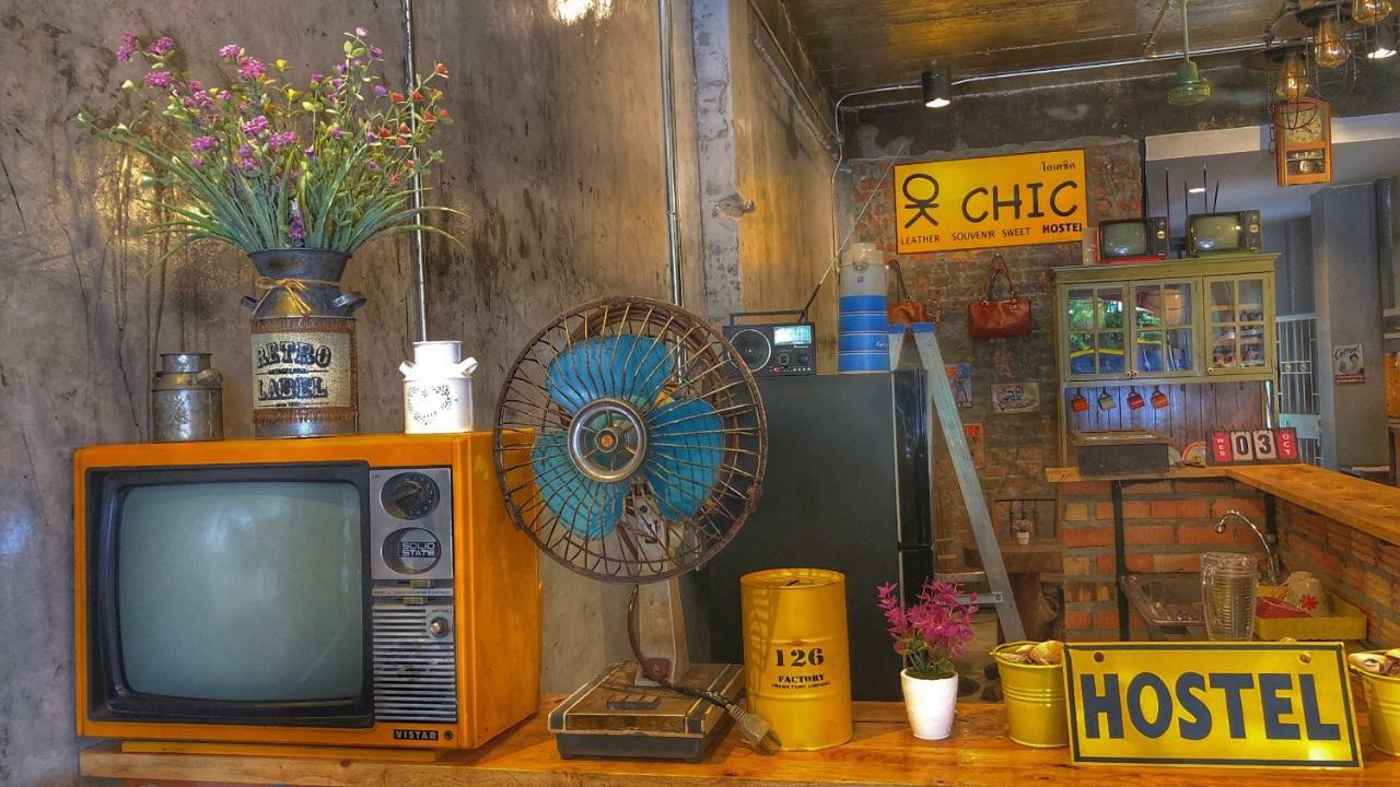 Ok Chic Phuket Hostel Bagian luar foto