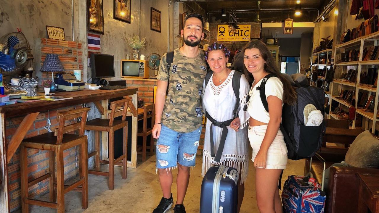 Ok Chic Phuket Hostel Bagian luar foto