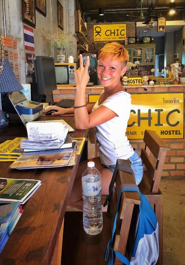 Ok Chic Phuket Hostel Bagian luar foto